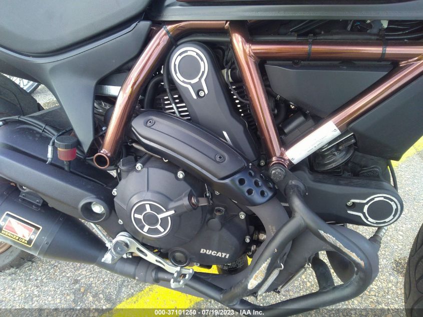 2016 DUCATI SCRAMBLER 800 ZDM15ANM5GB015846