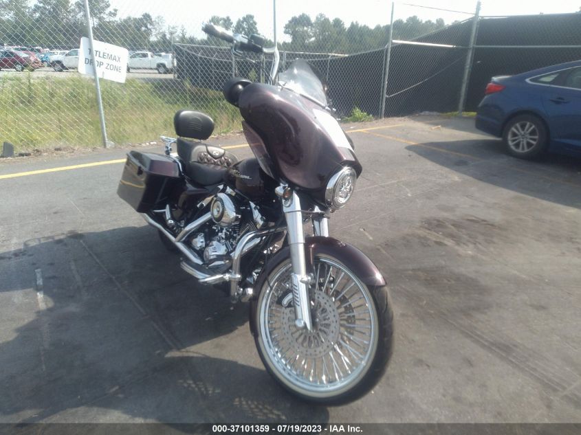 2007 HARLEY-DAVIDSON FLHX - 1HD1KB4117V716610