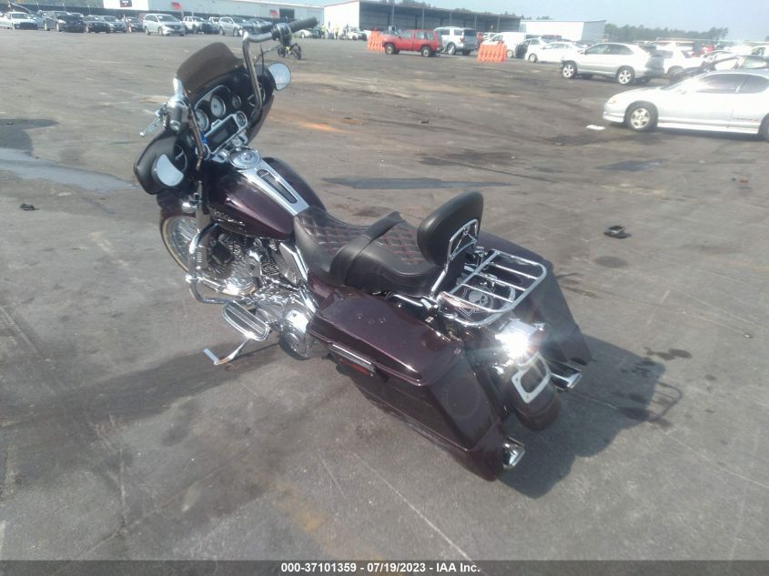2007 HARLEY-DAVIDSON FLHX - 1HD1KB4117V716610