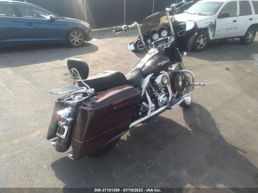 2007 HARLEY-DAVIDSON FLHX - 1HD1KB4117V716610