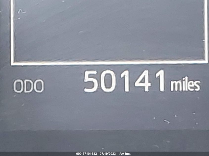 2018 TOYOTA CAMRY LE/SE/XLE/L - 4T1B11HK1JU550220
