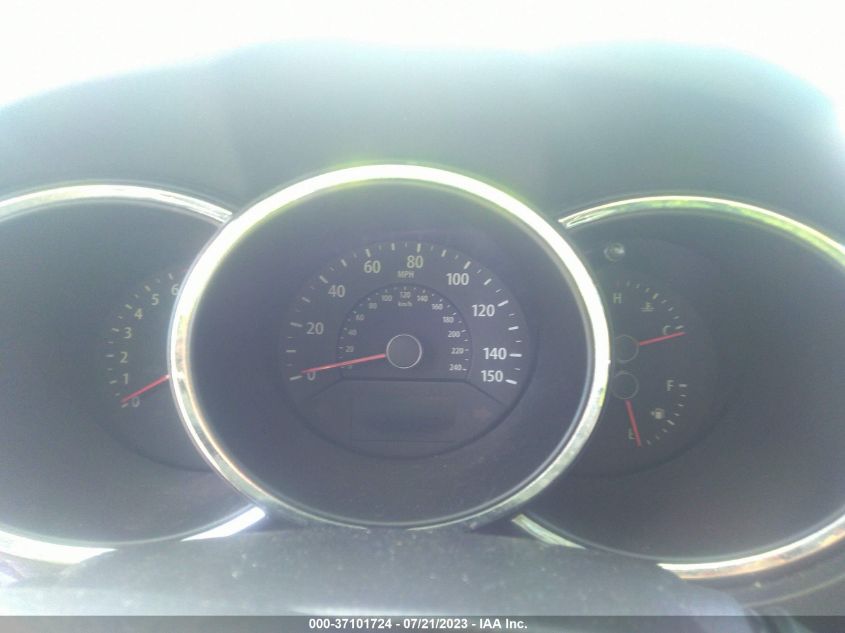 2013 KIA SORENTO LX - 5XYKT3A65DG380778