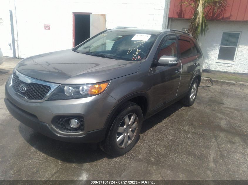 2013 KIA SORENTO LX - 5XYKT3A65DG380778