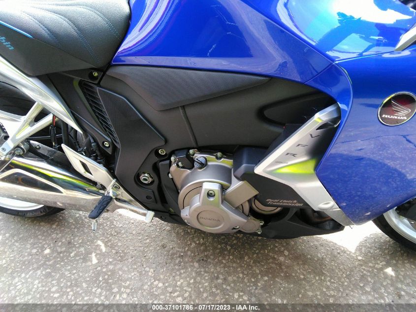 2012 HONDA VFR1200 DCT - JH2SC6350CK200032