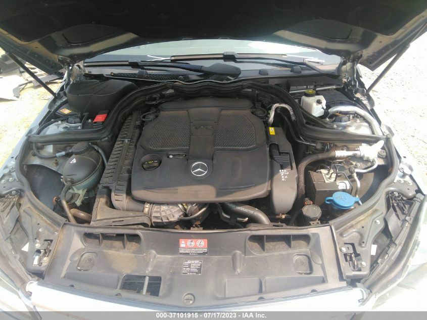 2013 MERCEDES-BENZ C-CLASS C 300 - WDDGF8AB8DG138190