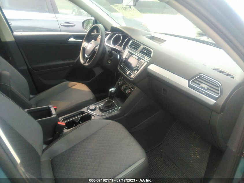 2019 VOLKSWAGEN TIGUAN S - 3VV0B7AX2KM096665