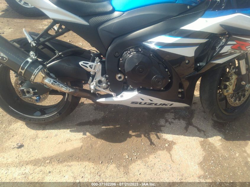 2014 SUZUKI GSX-R1000 JS1GT78A7E2101487