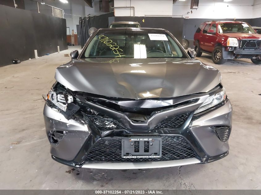 2018 TOYOTA CAMRY XSE - 4T1B61HK0JU010553