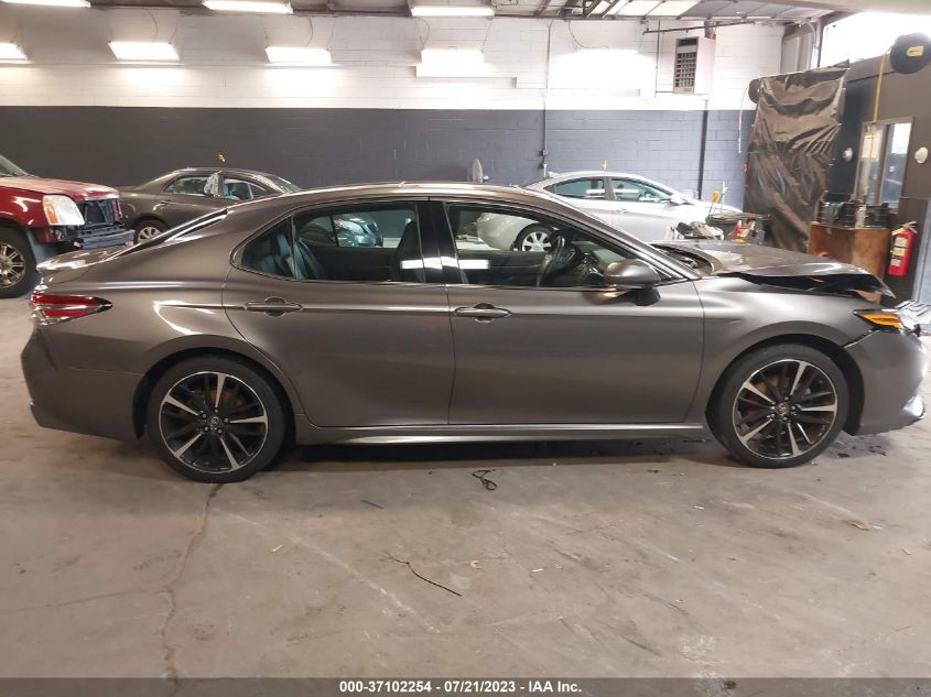 2018 TOYOTA CAMRY XSE - 4T1B61HK0JU010553