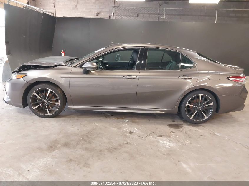 2018 TOYOTA CAMRY XSE - 4T1B61HK0JU010553