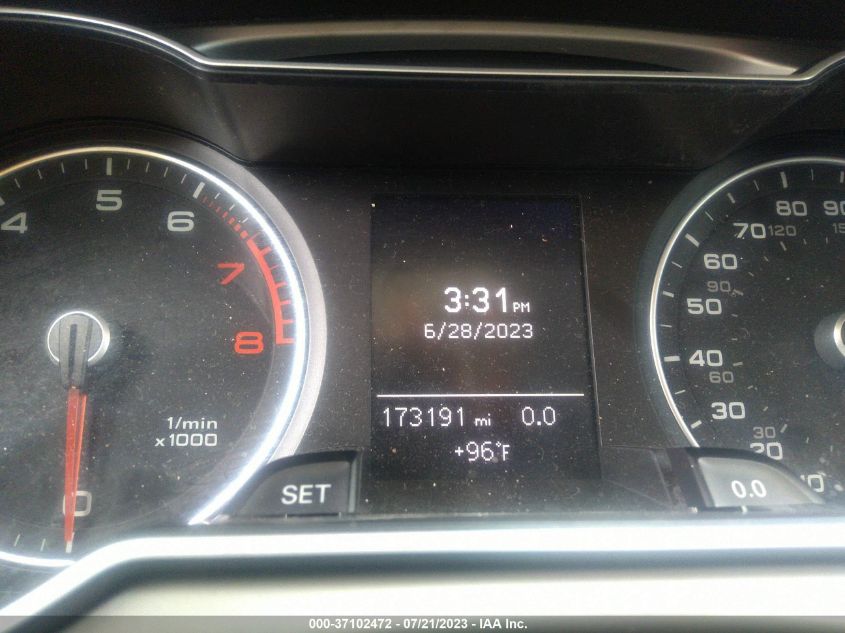 2013 AUDI A4 PREMIUM PLUS - WAUFFAFL5DN033856