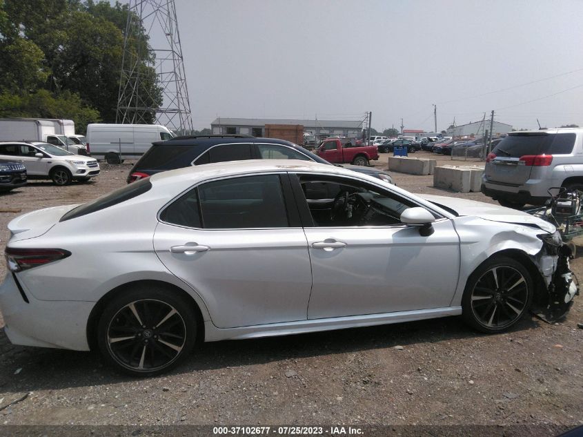 2018 TOYOTA CAMRY XSE - 4T1B61HK4JU120859