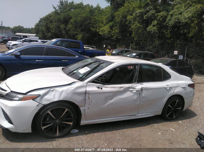 2018 TOYOTA CAMRY XSE - 4T1B61HK4JU120859