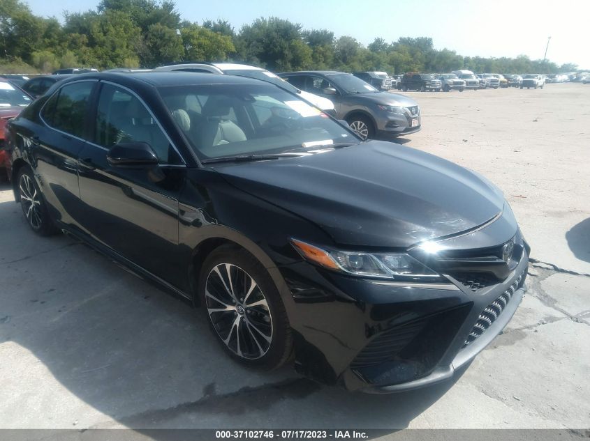 2020 TOYOTA CAMRY SE - 4T1G11AK2LU940231