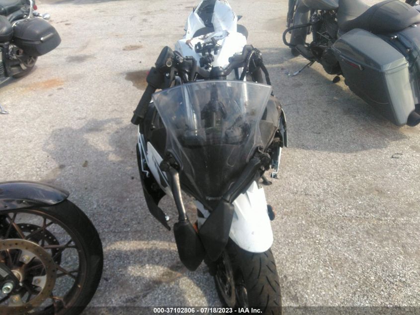 2023 KAWASAKI EX400 JKAEXKH16PDAR7473