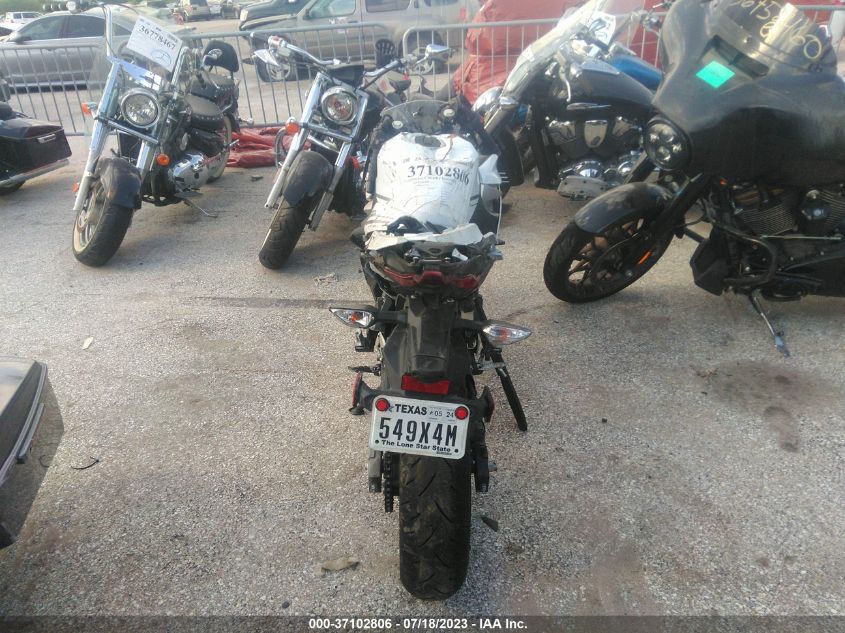 2023 KAWASAKI EX400 JKAEXKH16PDAR7473