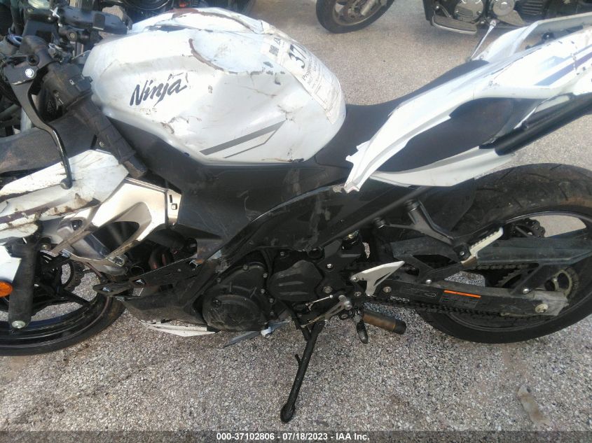 2023 KAWASAKI EX400 JKAEXKH16PDAR7473