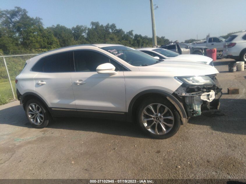 2017 LINCOLN MKC SELECT - 5LMCJ2C96HUL02034