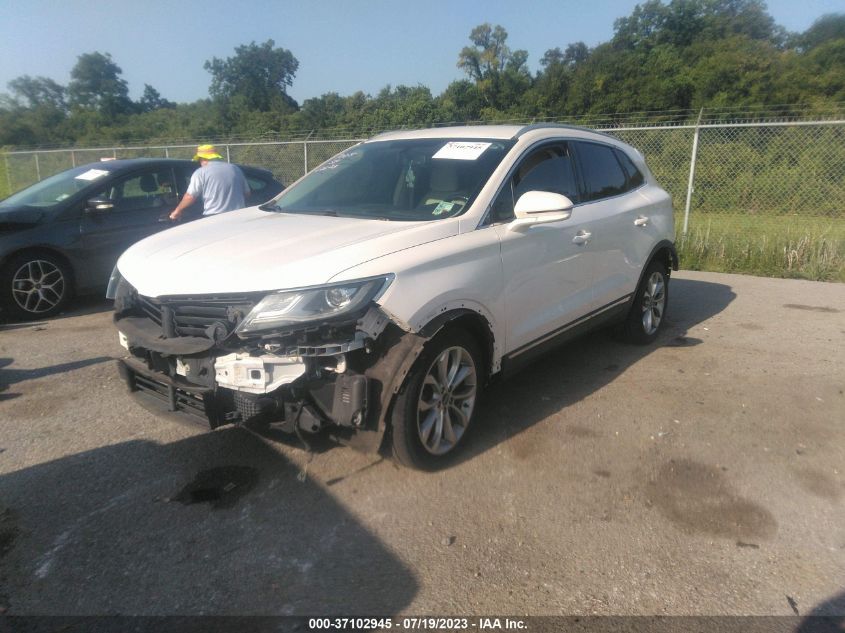 2017 LINCOLN MKC SELECT - 5LMCJ2C96HUL02034