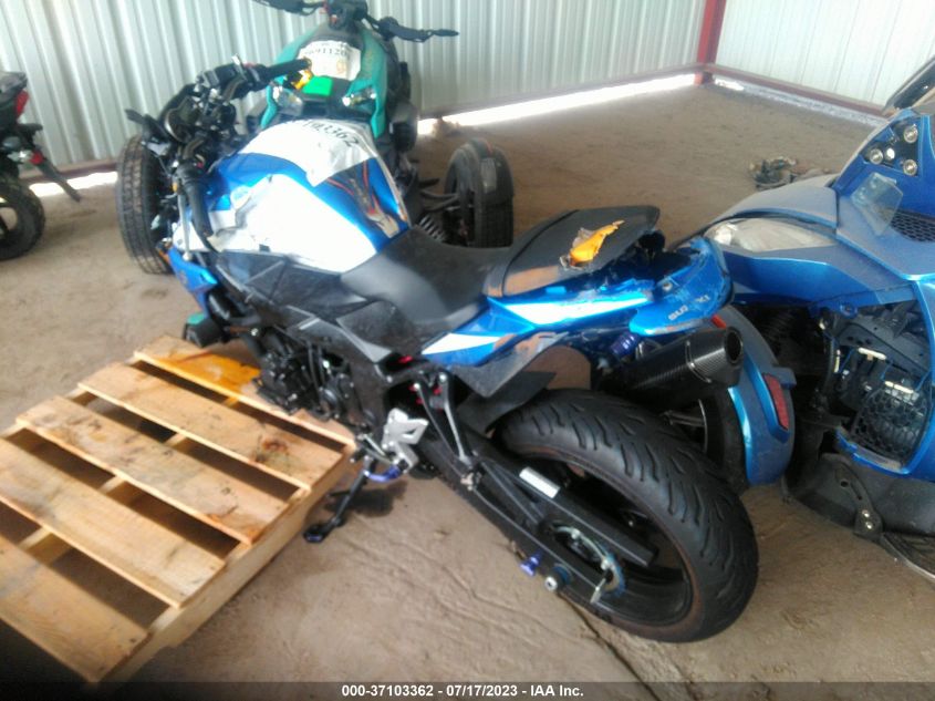 2015 SUZUKI GSX-S750 - JS1GR7NA8F2102720