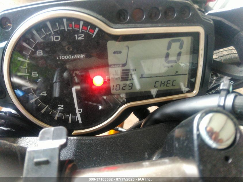 2015 SUZUKI GSX-S750 - JS1GR7NA8F2102720