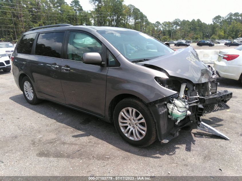 5TDYK3DC0FS580178 2015 TOYOTA SIENNA - Image 1