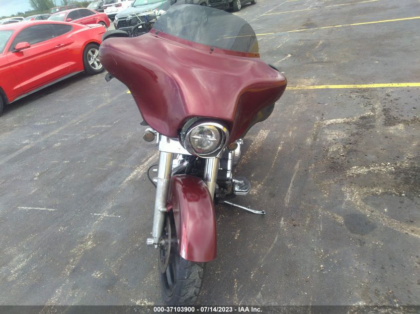 2008 HARLEY-DAVIDSON FLHX - 1HD1KB4128Y636377