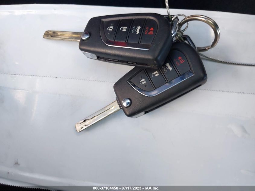 2020 TOYOTA COROLLA LE - JTDEPRAE8LJ093476