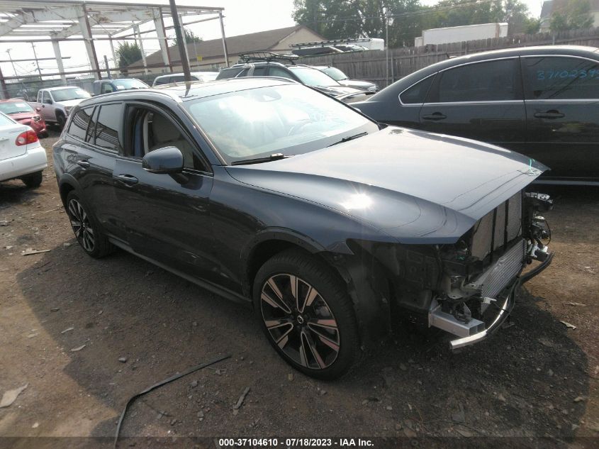 2021 VOLVO V60 CROSS COUNTRY - YV4102WK1M1073819