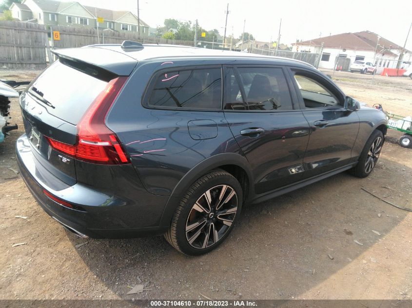 2021 VOLVO V60 CROSS COUNTRY - YV4102WK1M1073819