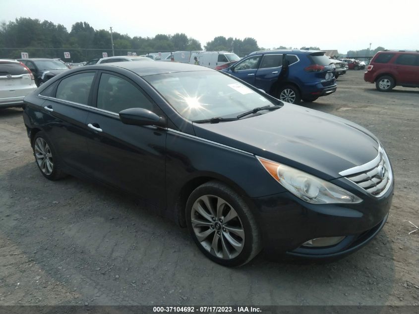 2013 HYUNDAI SONATA SE - 5NPEC4AC3DH689389