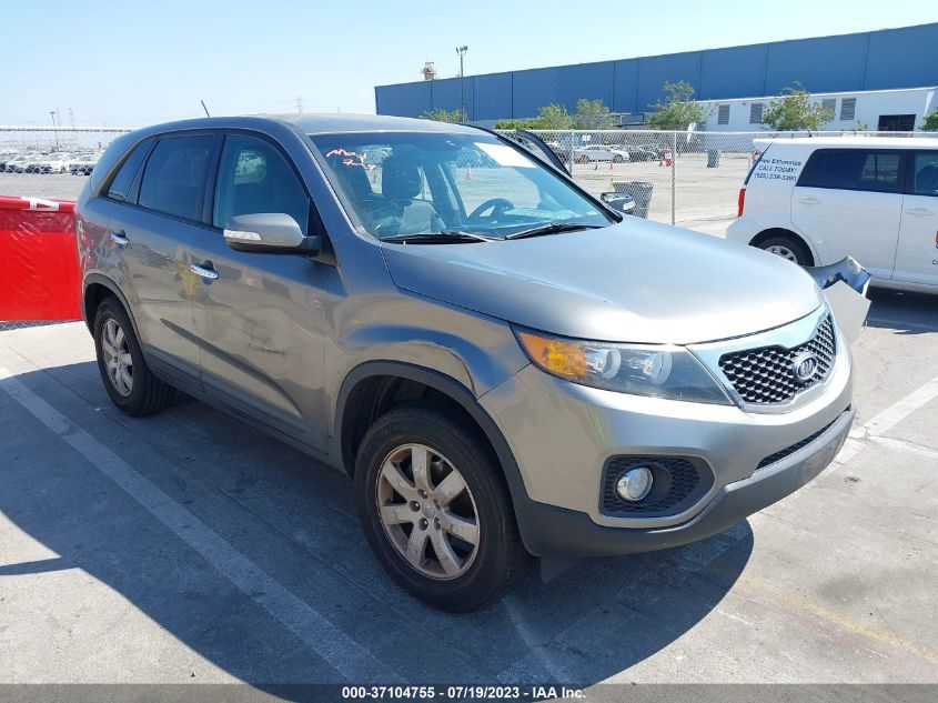 2013 KIA SORENTO LX - 5XYKT4A10DG414538