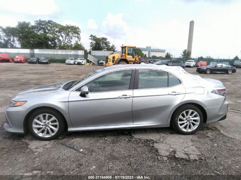 2021 TOYOTA CAMRY LE - 4T1C11AK7MU534817