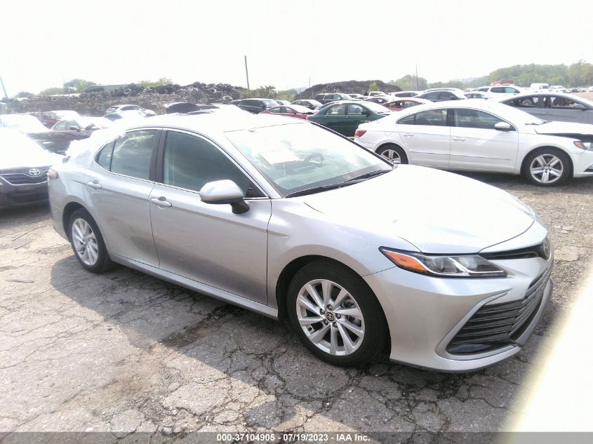 2021 TOYOTA CAMRY LE - 4T1C11AK7MU534817