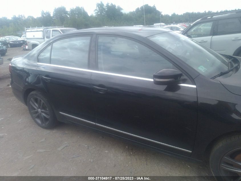 2018 VOLKSWAGEN JETTA 1.8T SEL - 3VWL17AJ4JM223437