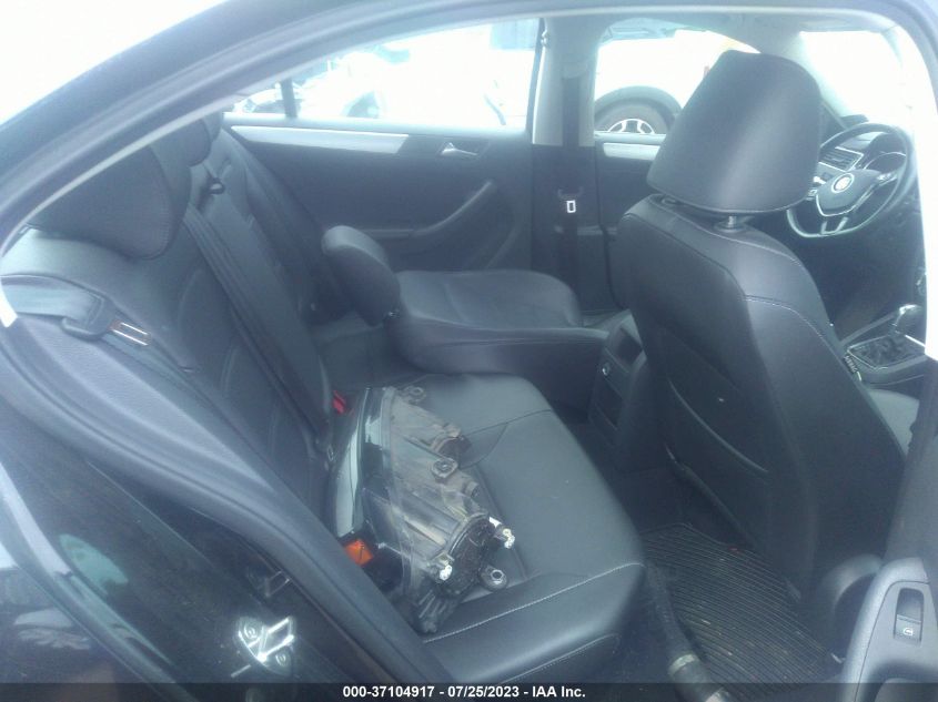 2018 VOLKSWAGEN JETTA 1.8T SEL - 3VWL17AJ4JM223437