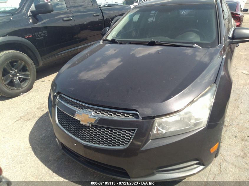 2014 CHEVROLET CRUZE 2LT - 1G1PE5SB7E7259328
