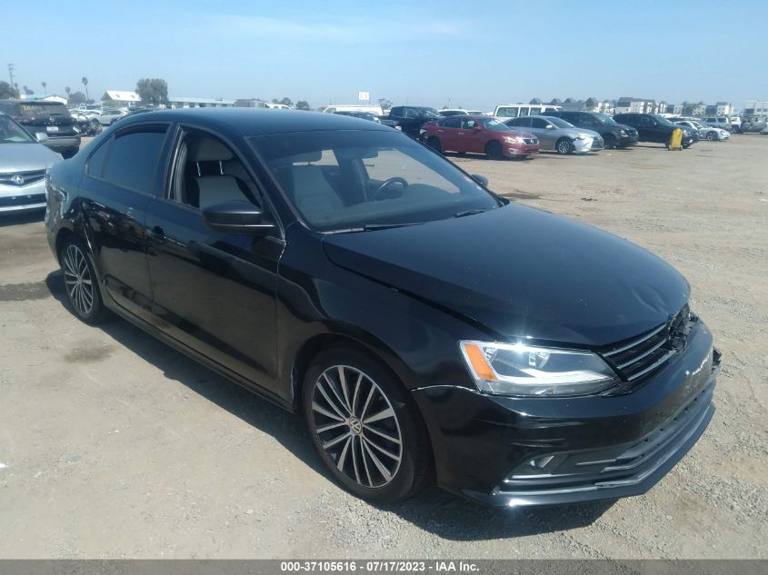 2015 VOLKSWAGEN JETTA SEDAN 1.8T SPORT - 3VWD17AJ1FM404085