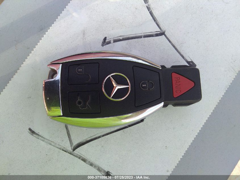 2016 MERCEDES-BENZ C-CLASS AMG C 63 S - 55SWF8HBXGU100498