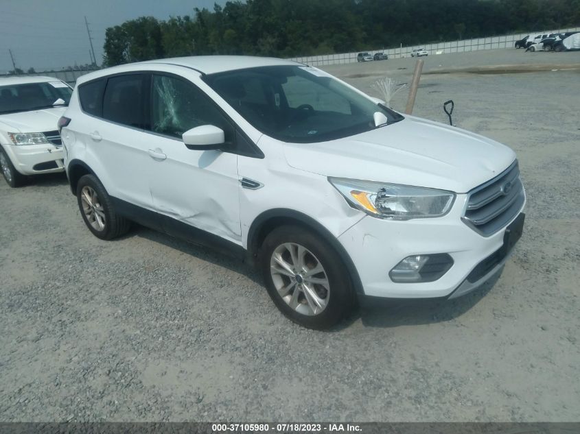 2017 FORD ESCAPE SE - 1FMCU0G96HUC56262