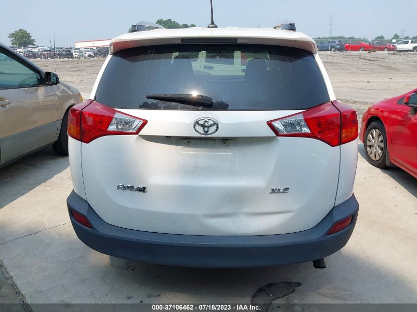 2015 TOYOTA RAV4 XLE 2T3WFREV6FW173916