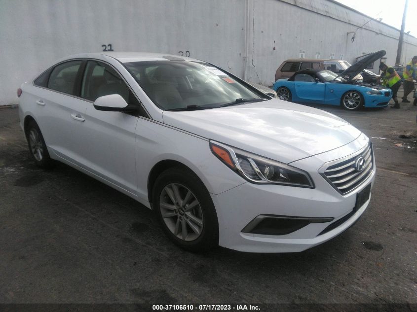 2016 HYUNDAI SONATA 2.4L SE - 5NPE24AF5GH339098