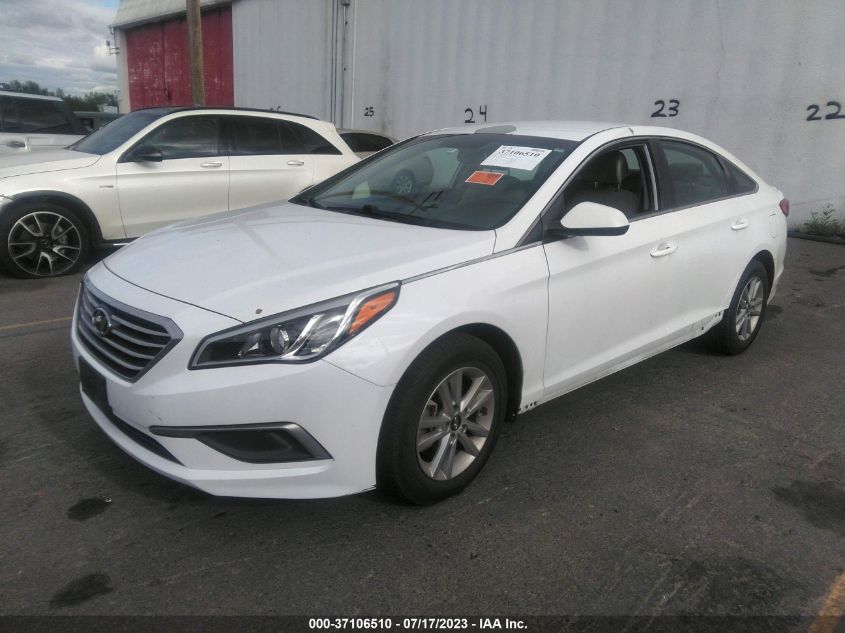 2016 HYUNDAI SONATA 2.4L SE - 5NPE24AF5GH339098