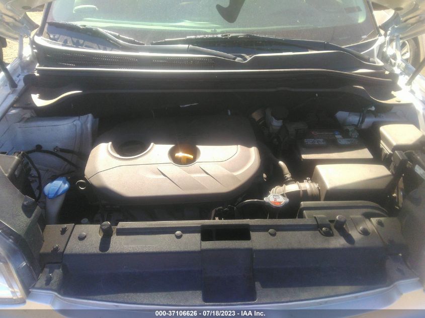 2017 KIA SOUL + - KNDJP3A58H7496132