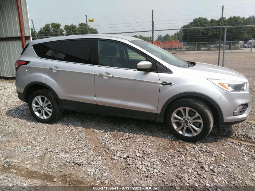 2017 FORD ESCAPE SE - 1FMCU9GD5HUE49706