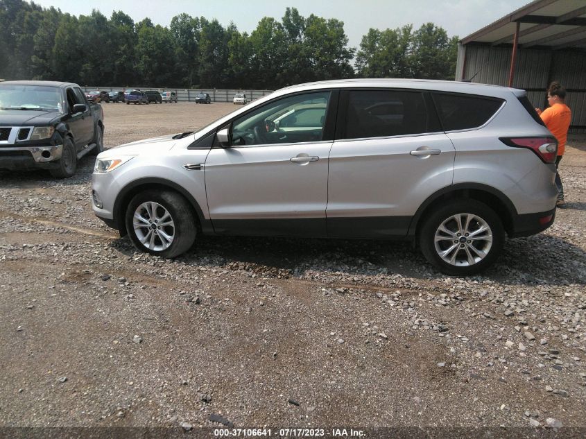 2017 FORD ESCAPE SE - 1FMCU9GD5HUE49706