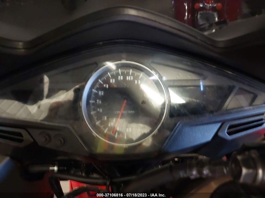 2014 HONDA VFR800 F JH2RC7918EK000883