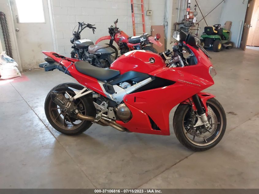 2014 HONDA VFR800 F JH2RC7918EK000883