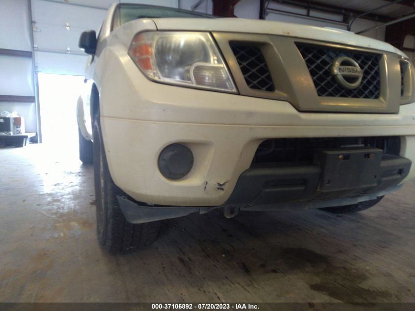 2015 NISSAN FRONTIER PRO-4X/SV - 1N6AD0CW6FN700784