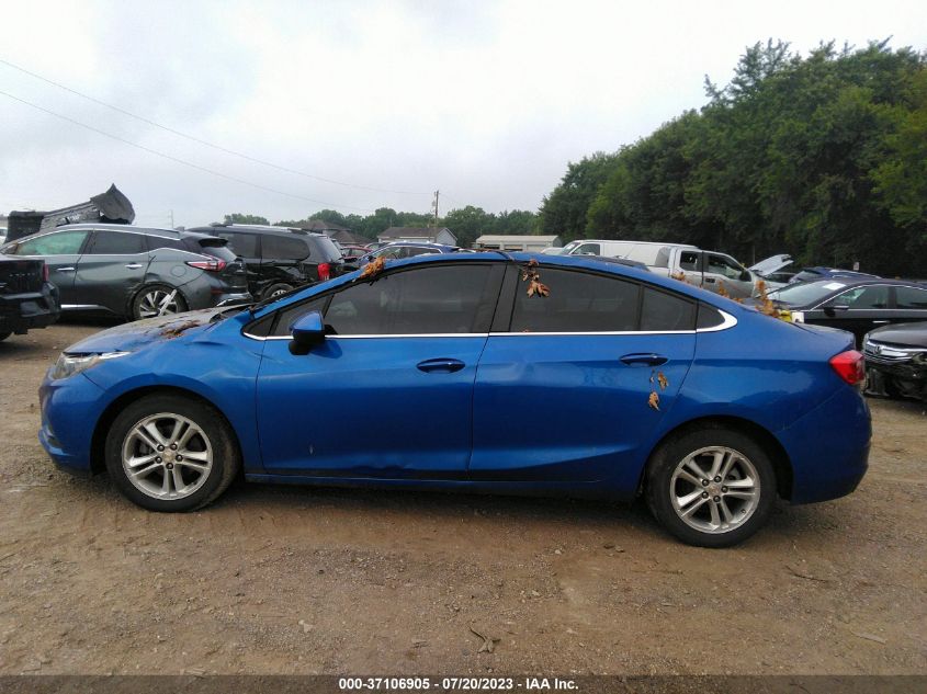 2018 CHEVROLET CRUZE LT - 1G1BE5SM1J7154693